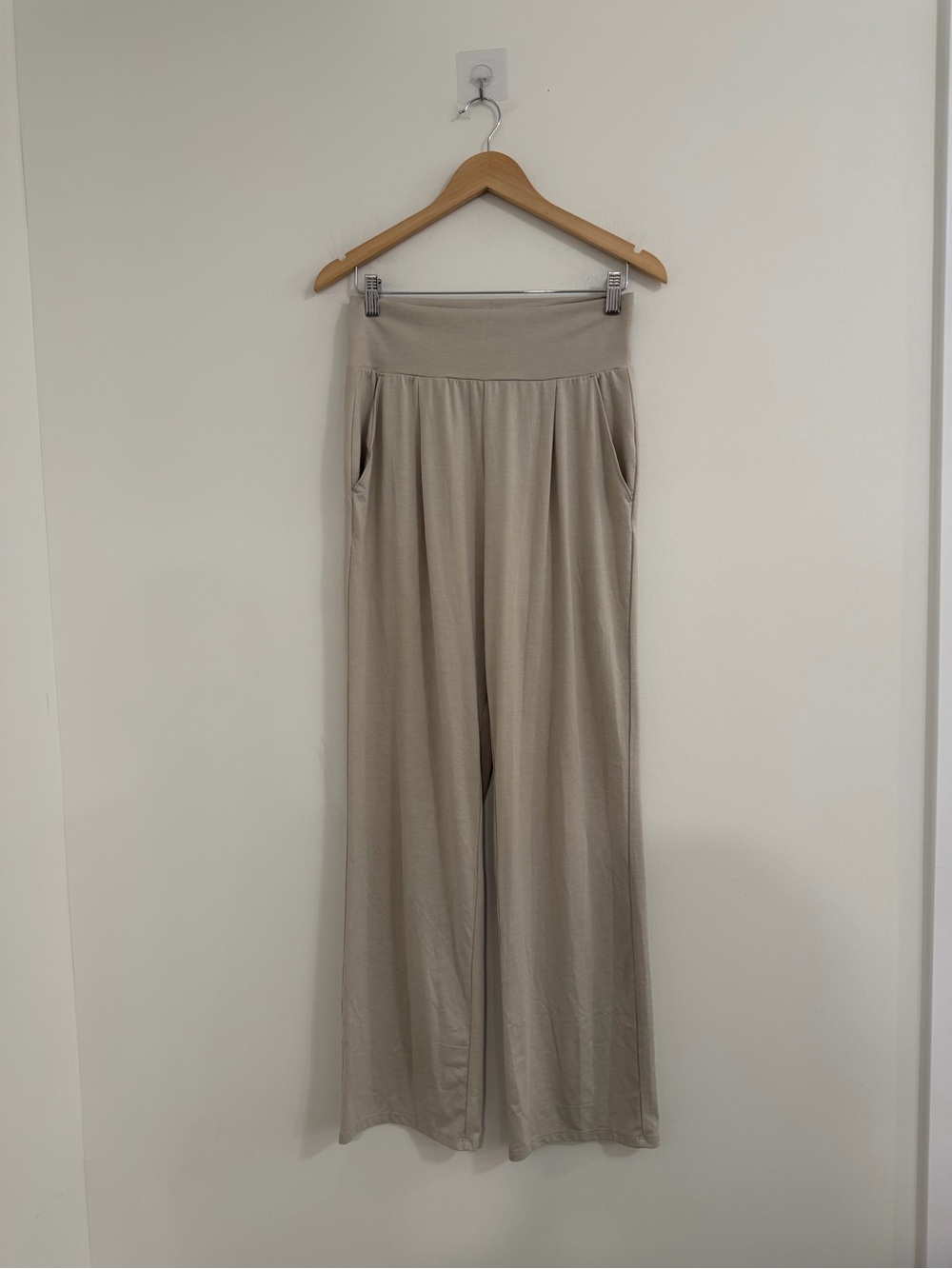 Vuori Lux At Ease Straight Pants sz M #X1 - Picture 2 of 4